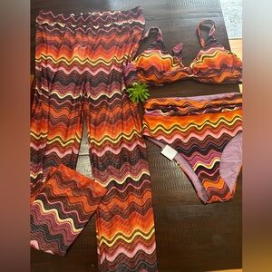 Wave Pattern Bikini Set